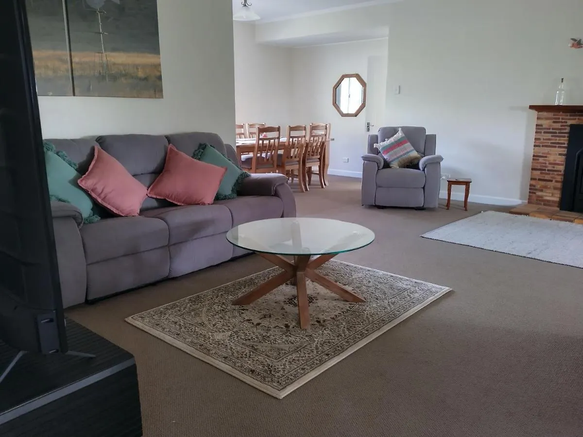 Holiday home Galah Cottage Stanthorpe Dalveen